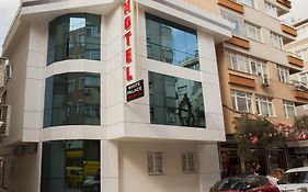 White Palace Hotel